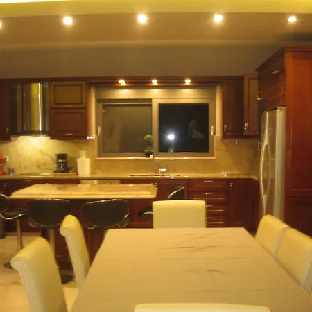 Captivating 3 Bedroom 360º Sea & Mountain Views - Near Kyparissia, Messinias Glikorrizi