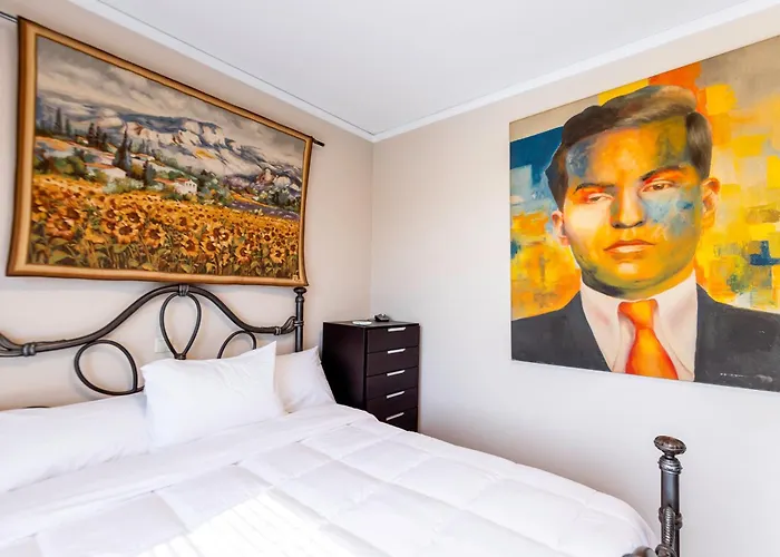 Captivating 3 Bedroom 360º Sea & Mountain Views - Near Kyparissia, Messinias Glikorrizi